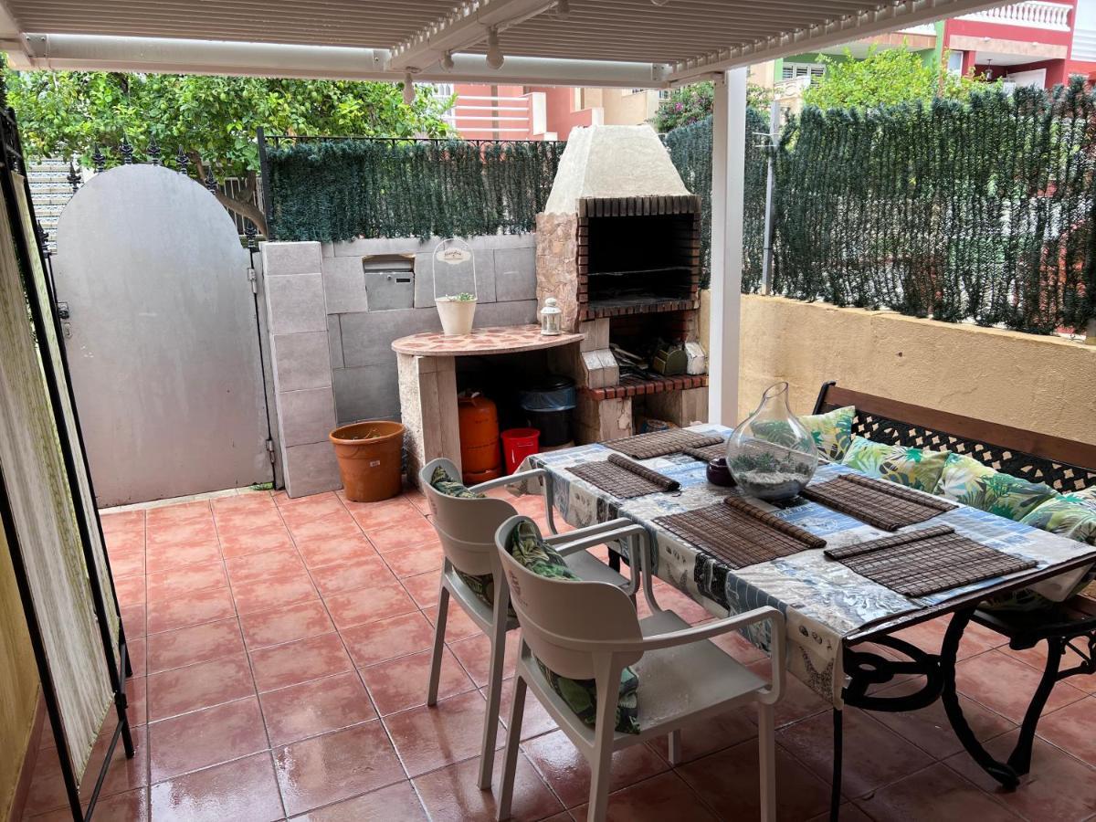 Barbacoa, Piscina Y Playa Holiday home Puebla de Farnals