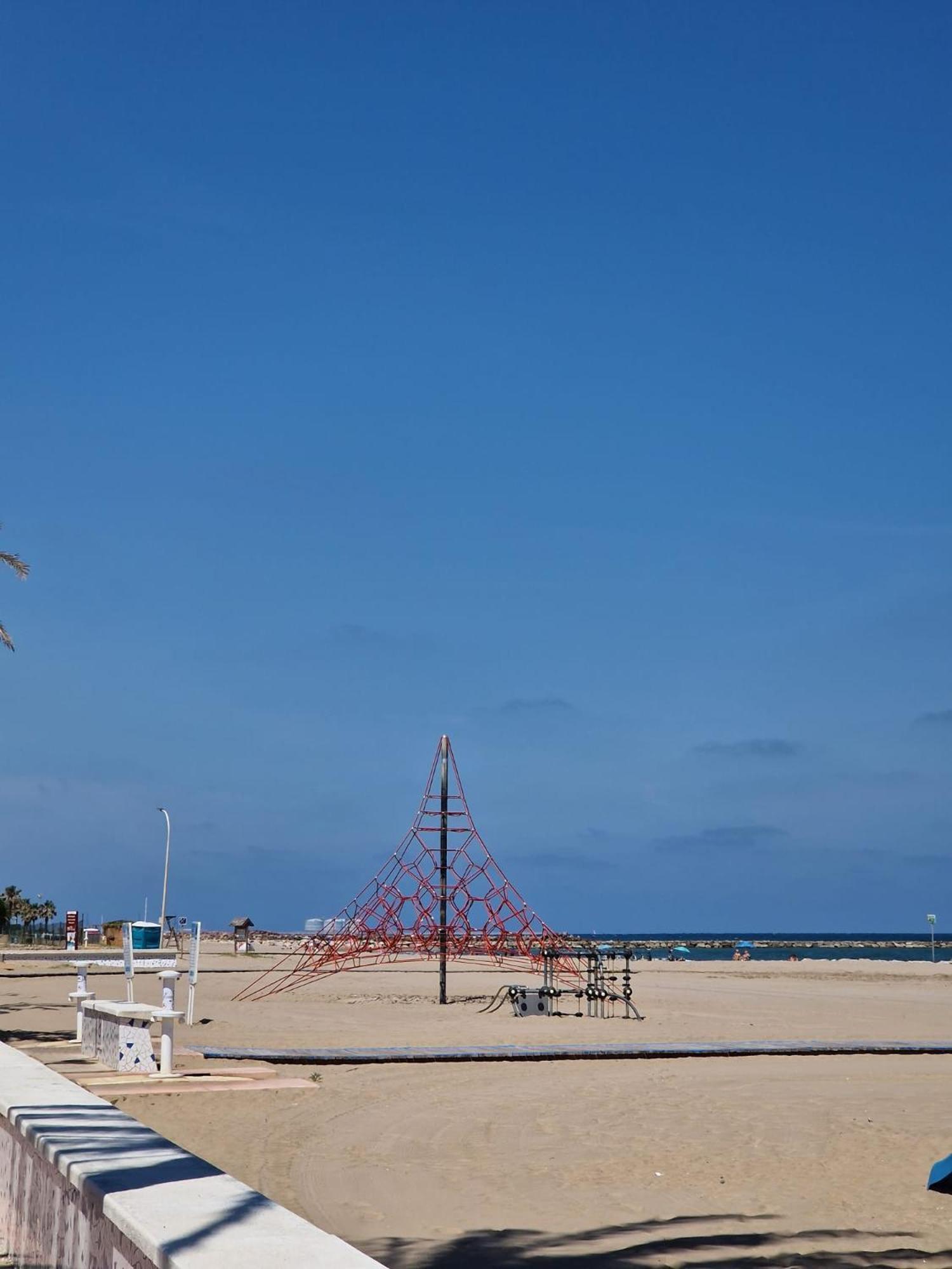 Barbacoa, Piscina Y Playa Holiday home